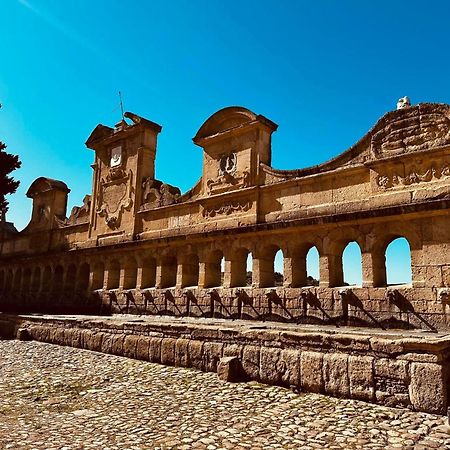 Casa Vacanza Helios Leonforte Екстер'єр фото