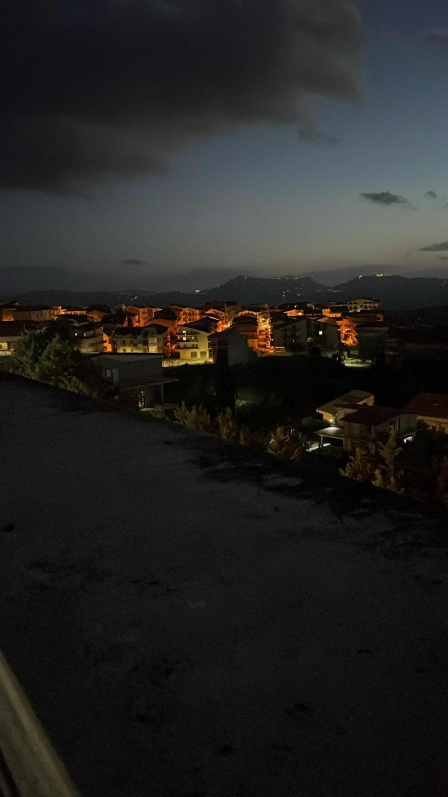 Casa Vacanza Helios Leonforte Екстер'єр фото